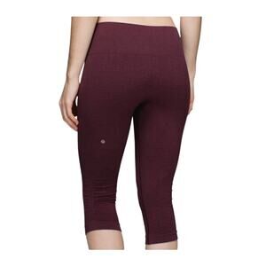 Lululemon In The Flow Crop II Heathered Bordeaux Drama Seamless Yoga 16" 6